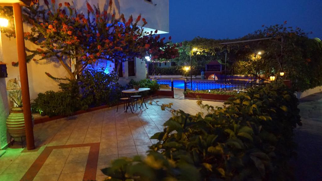 Hotel Mary Marathókampos Екстериор снимка